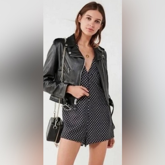 NWT Urban Outfitters Kimchi Blue Women’s Size Medium Polka Dot Romper - Picture 1 of 7